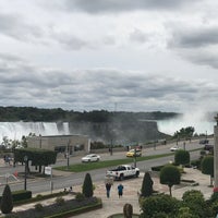 9/8/2018 tarihinde Ted P.ziyaretçi tarafından Niagara Falls Duty Free Shop'de çekilen fotoğraf