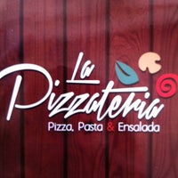 Photo taken at La Pizzateria by Esteban T. on 11/28/2012