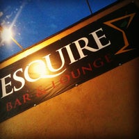 Foto scattata a Esquire Bar &amp;amp; Martini Lounge da Scratch il 7/7/2013