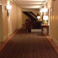 Foto diambil di Hotel Coolidge oleh Josh N. pada 2/20/2014