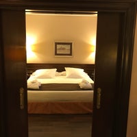 5/24/2018 tarihinde Gonzague M.ziyaretçi tarafından Hotel Miguel Ángel'de çekilen fotoğraf