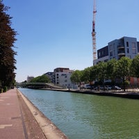 Photo taken at Canal de l&amp;#39;Ourcq by Floris on 7/7/2017