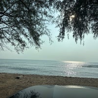 Photo taken at Cha-am Beach by Supakan K. on 1/31/2024