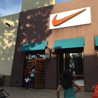 marca métrico Saludo Nike Factory Store - Sporting Goods Shop in Alpine
