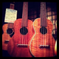 Photo taken at Dolphin Guitars by solo_el_fin on 9/29/2012