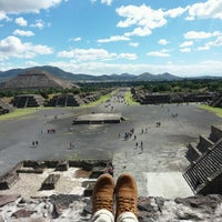 Photo taken at Zona Arqueológica de Teotihuacán by Yennii A. on 10/8/2016
