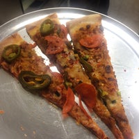 5/15/2016에 은영 이.님이 Slice Pizzeria에서 찍은 사진