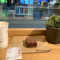 10/14/2022 tarihinde Ann H.ziyaretçi tarafından Starbucks'de çekilen fotoğraf