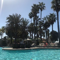 Photo taken at Hilton San Diego Resort &amp;amp; Spa by Bnηo T. on 4/9/2018