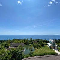 Photo taken at Hilton Odawara Resort &amp;amp; Spa by Makino S. on 7/16/2023