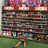 Photo taken at Hamleys by Anna B. on 7/21/2016