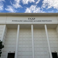 Das Foto wurde bei FAAP - Fundação Armando Alvares Penteado (Campus RP) von Gilberto H. am 3/12/2019 aufgenommen
