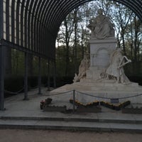 Photo taken at Richard-Wagner-Denkmal by Valeriy V. on 4/13/2020