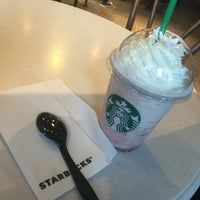 Photo taken at Starbucks by Risako H. on 9/18/2016