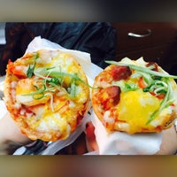 Foto scattata a Viiza Pizza Cone da Viiza Pizza Cone il 5/16/2016