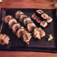 Das Foto wurde bei Toro Sushi Lounge von Sonjoe am 1/24/2014 aufgenommen