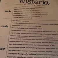 Foto tirada no(a) Wisteria Southern Gastropub por Connie B. em 9/1/2017