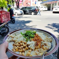 Review Universitas Katolik Widya Mandala