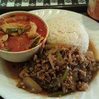 Foto tomada en House of Thai Cuisine  por Jermanacus el 2/22/2012