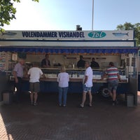 Photo taken at Vishandel Korving Zwanenburg by Dennis J. on 7/22/2017