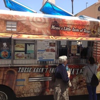 Photo taken at Macho Nachos Food Truck by Erik V. on 6/13/2013