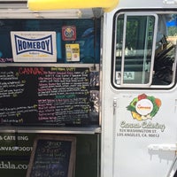 Foto scattata a Canvas Food Truck da Erik V. il 7/9/2014