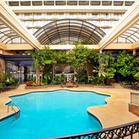 Photo taken at Courtland Grand Hotel, Trademark Collection by Wyndham by PropertyVIEW® M. on 10/4/2023
