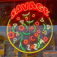 3/14/2021 tarihinde Tyler S.ziyaretçi tarafından Savage Pizza'de çekilen fotoğraf