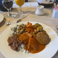 Foto tomada en Jaipur Royal Indian Cuisine  por Tia D. el 10/16/2022