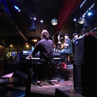9/30/2016にLadyJupiter.comがWilly D&amp;#39;s Rock &amp;amp; Roll Piano Barで撮った写真