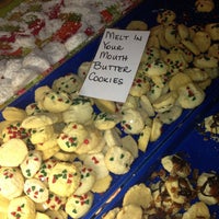 Das Foto wurde bei Branya&#39;s Bakery von Cindy V. am 12/20/2012 aufgenommen