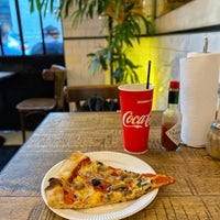 Photo taken at Pizza SLICE by まえじ on 10/18/2023