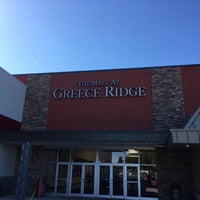 รูปภาพถ่ายที่ The Mall at Greece Ridge Center โดย dOn luzecky™ :. เมื่อ 10/3/2017