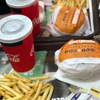 Photo taken at Burger King by Tuğçe güngörmüş on 4/25/2019