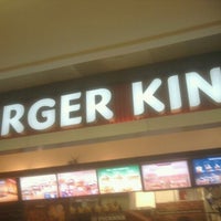 Photo taken at Burger King by Leandro C. on 9/23/2012