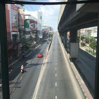 Photo taken at Ramkhamhaeng Road Elevated by jjy s. on 4/13/2017