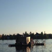 8/5/2014 tarihinde Kimi O.ziyaretçi tarafından Oulun Saunalautta - Kesän Sauna'de çekilen fotoğraf