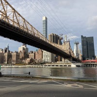 Photo taken at Roosevelt Island Tram (Roosevelt Island Station) by Richard W. on 12/14/2023