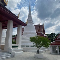 Photo taken at Wat Khrueawan Worawihan by Andrey T. on 10/4/2022