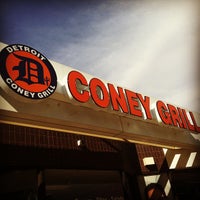 Photo taken at Detroit Coney Grill by Tree on 9/3/2013