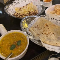 Photo taken at Queen&amp;#39;s Tandoor Indian &amp;amp; Fusion Cuisine by Samuel K. on 7/12/2020