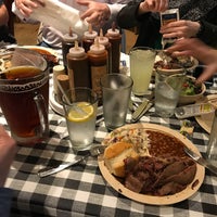 Das Foto wurde bei Whole Hog Cafe North Little Rock &amp;amp; Catering von Alexey A. am 4/27/2018 aufgenommen