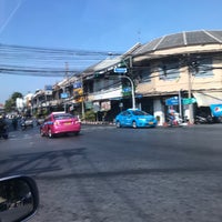 Photo taken at Si Sao Thewet Intersection by pan L. on 5/21/2019