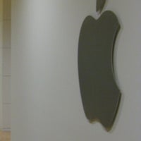 Foto tirada no(a) Apple Corporate Office por BROOKLYN&amp;#39;S B. em 9/21/2014