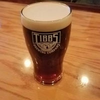 Foto tirada no(a) Tibbs Brewing Company por Ashley em 4/16/2018