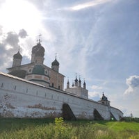 Крепостная стена Горицкого монастыря