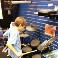 Photo taken at Guitar Center by Patric W. on 6/30/2013