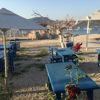 Foto tirada no(a) Admiral Beach Hotel por Nurşen K. em 8/26/2017