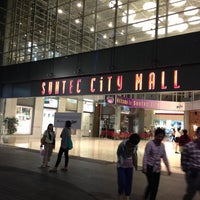 Photo taken at Entertainment Centre Atrium by Amrith S. on 11/4/2012