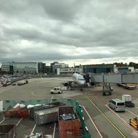 10/8/2017 tarihinde Maria V.ziyaretçi tarafından Düsseldorf Havalimanı (DUS)'de çekilen fotoğraf
